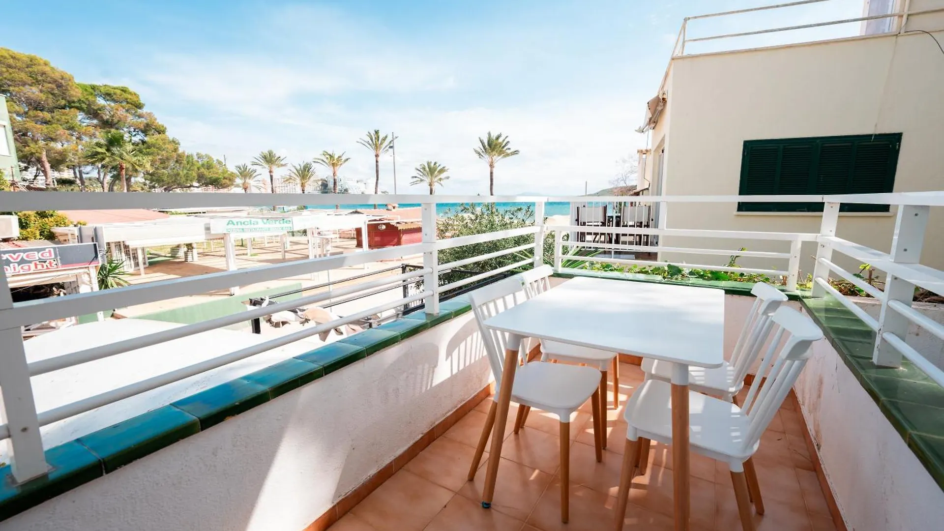 Nura Houses Magaluf Beach 0*,  Spanyolország